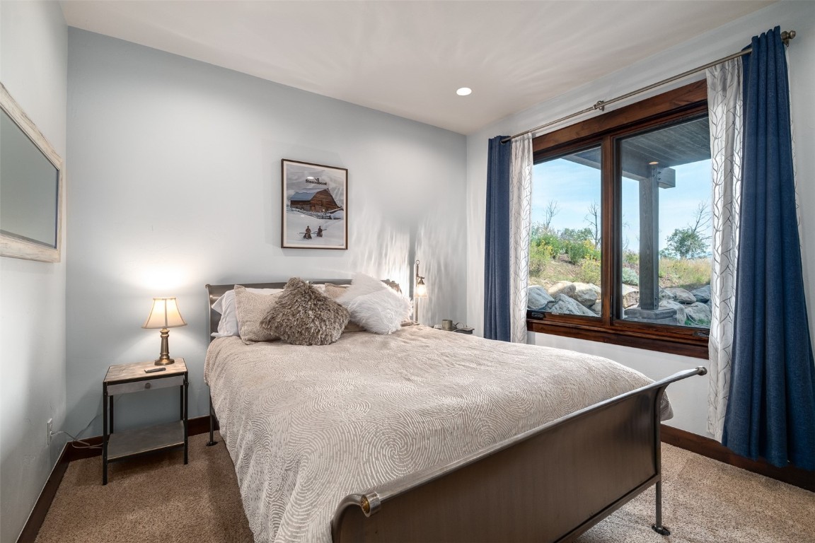 28100 Columbine Ridge