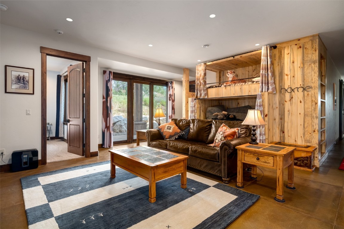 28100 Columbine Ridge