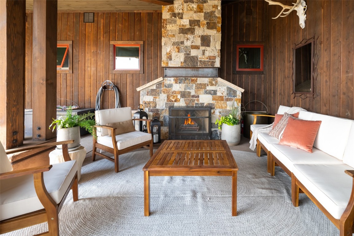 28100 Columbine Ridge