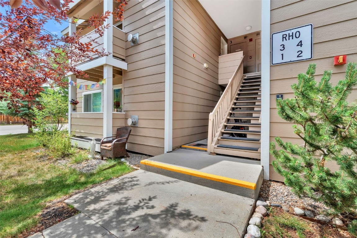 1385 Sparta Plaza 3