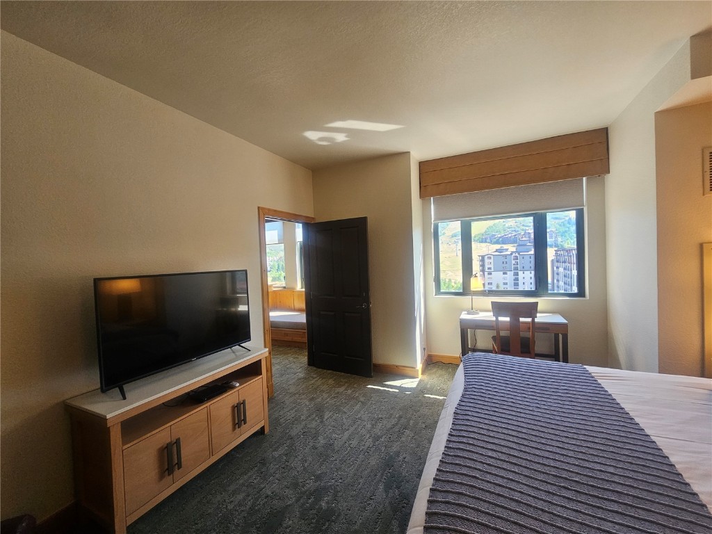 2300 Mount Werner CIRCLE 536/537