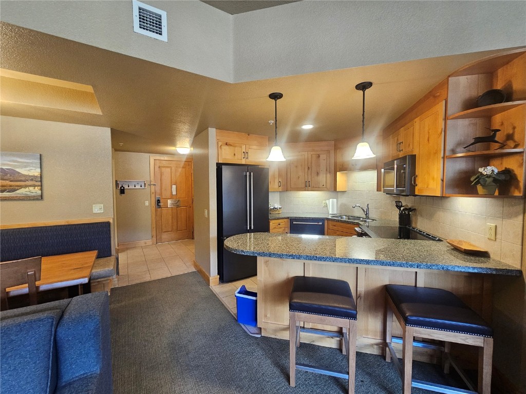 2300 Mount Werner CIRCLE 536/537