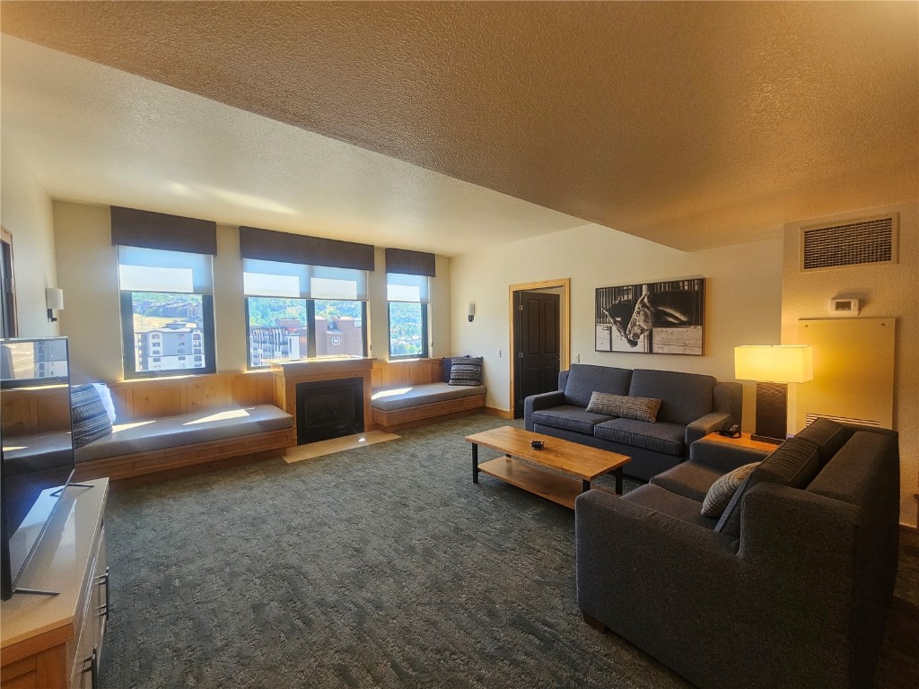 2300 Mount Werner CIRCLE 536/537