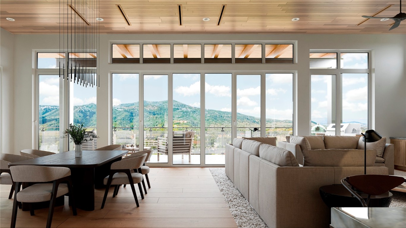 1870 Christie DRIVE 1