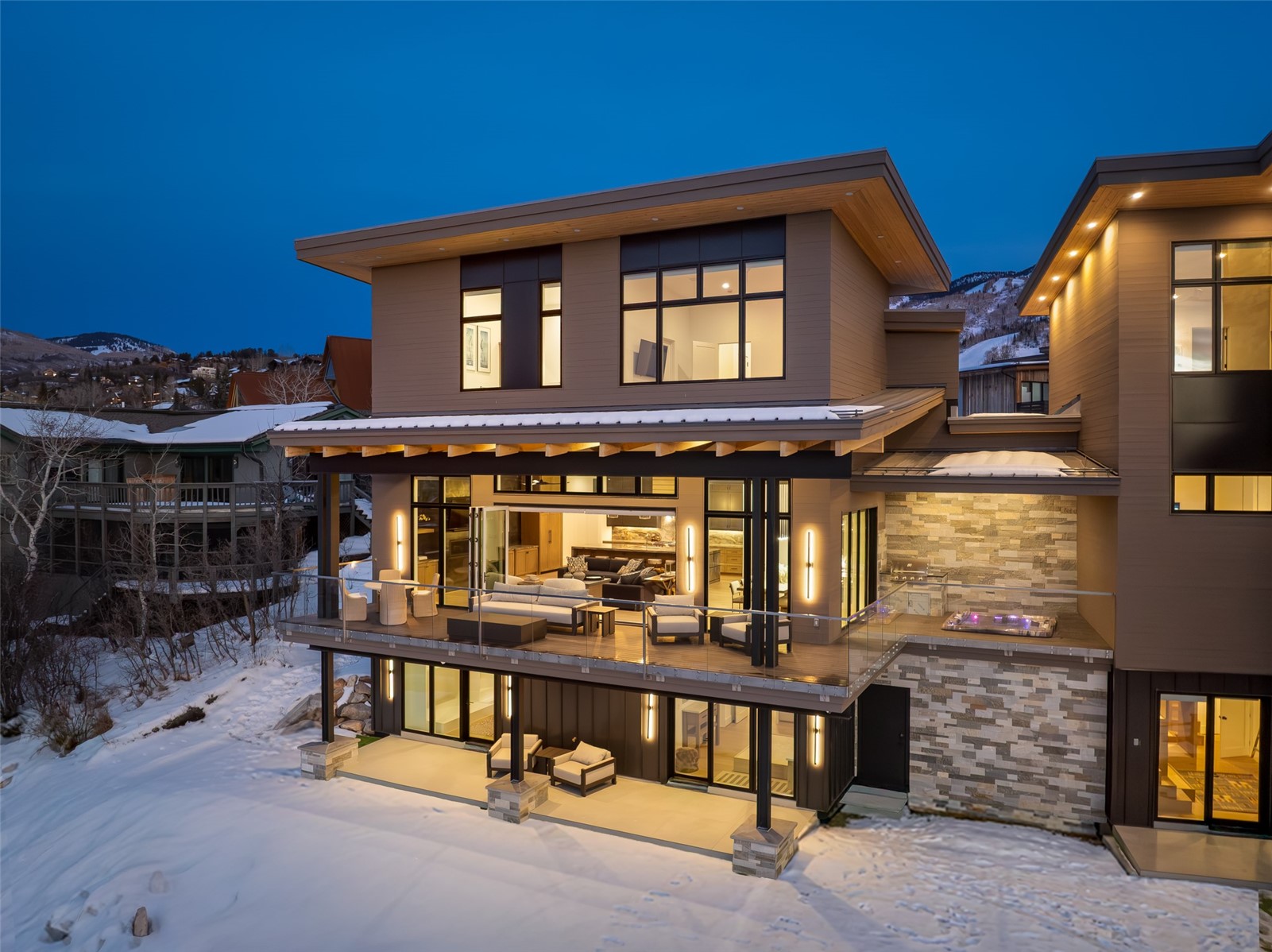 1870 Christie DRIVE 1