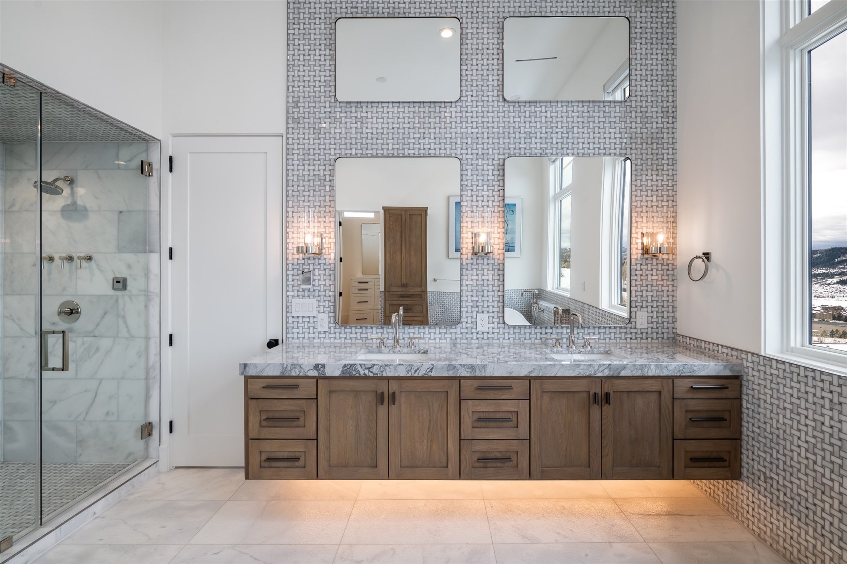 1870 Christie DRIVE 1