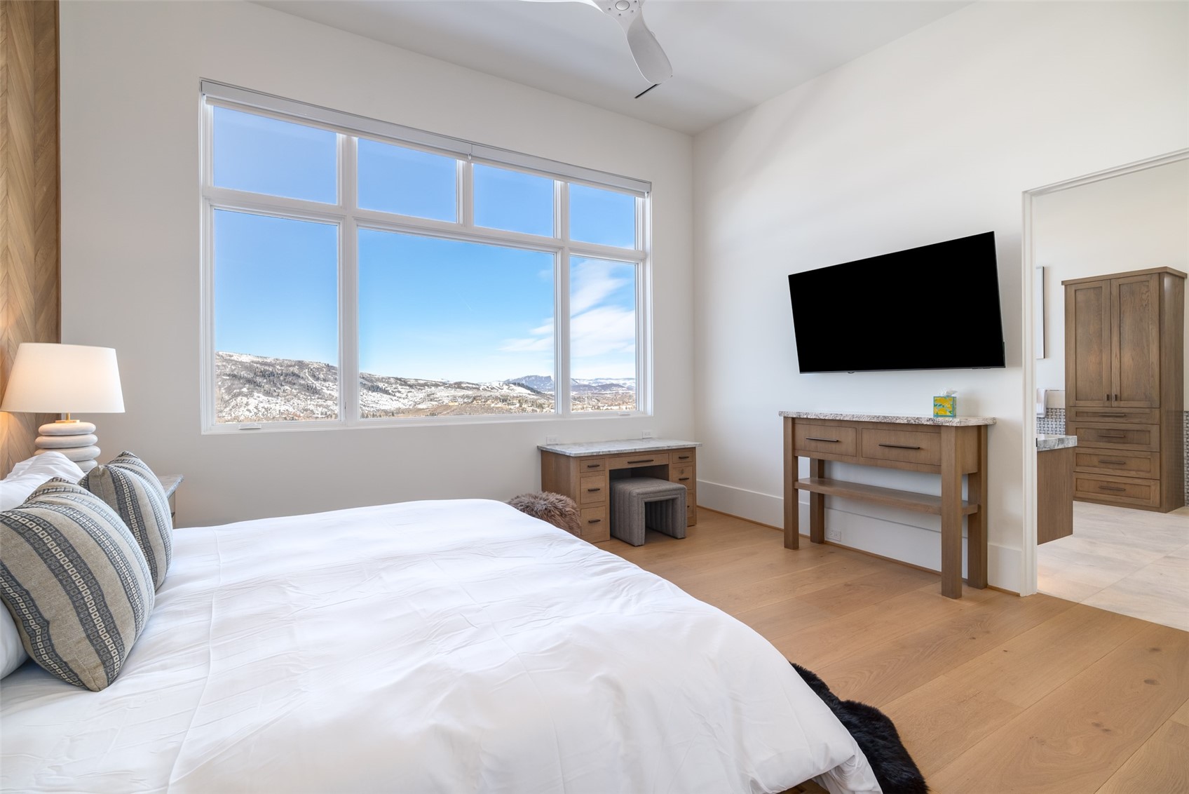 1870 Christie DRIVE 1