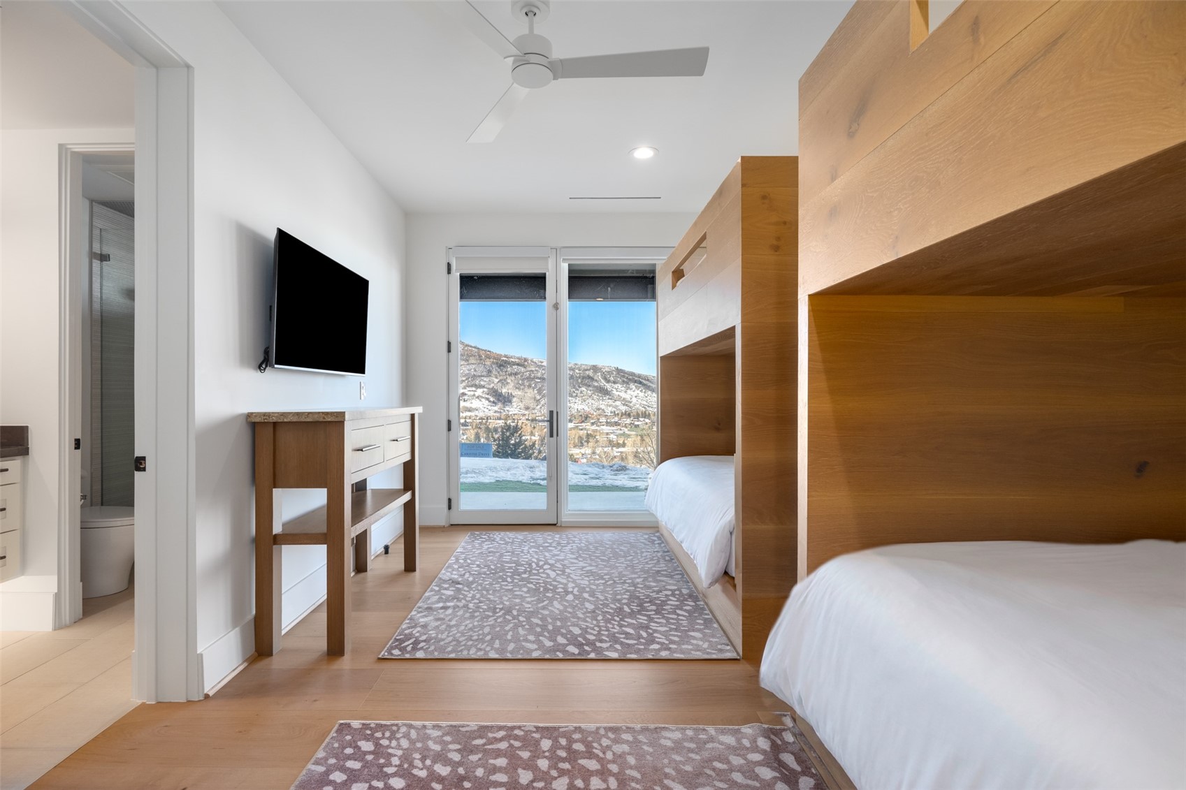 1870 Christie DRIVE 1