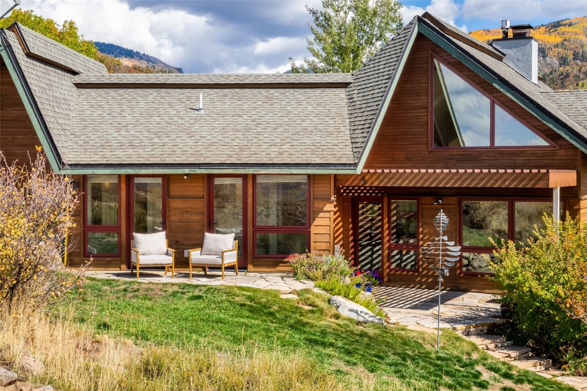 705 Steamboat BOULEVARD