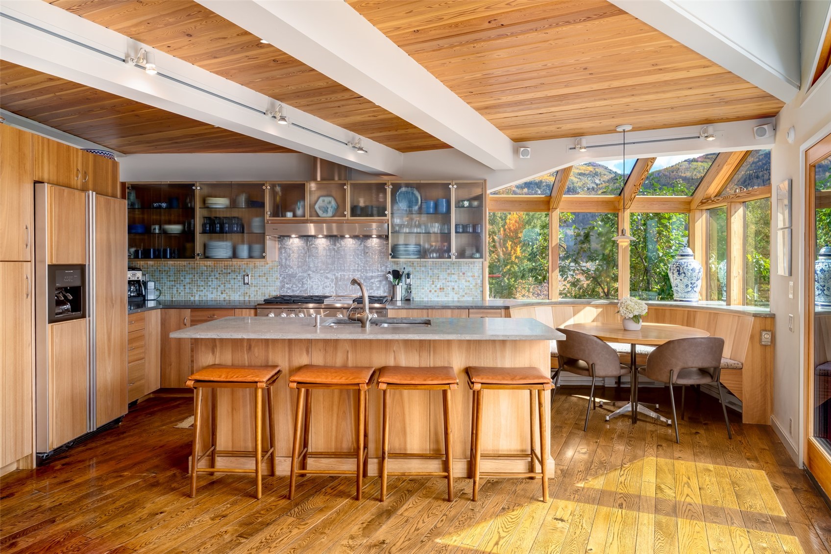 705 Steamboat BOULEVARD