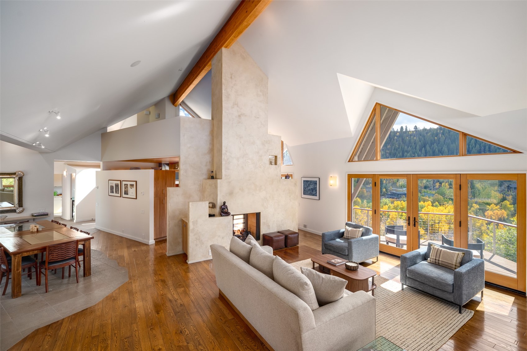 705 Steamboat BOULEVARD