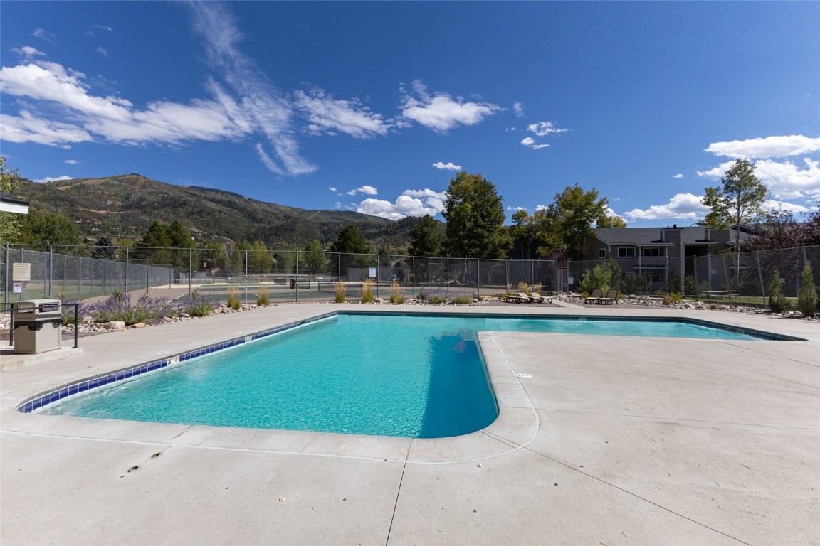 1380 Athens Plaza 16