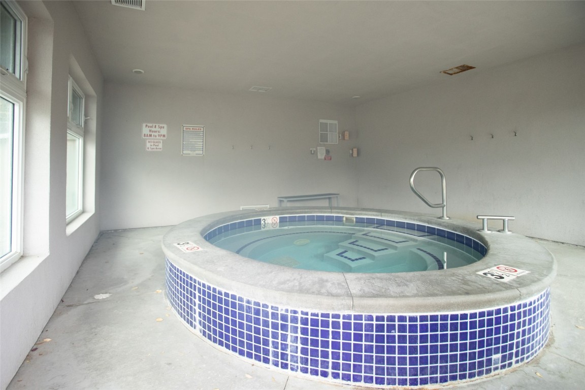 1380 Athens Plaza 16