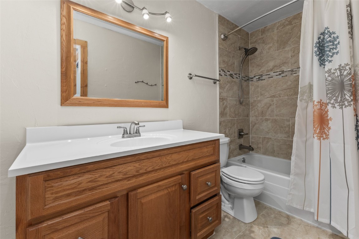 1380 Athens Plaza 16