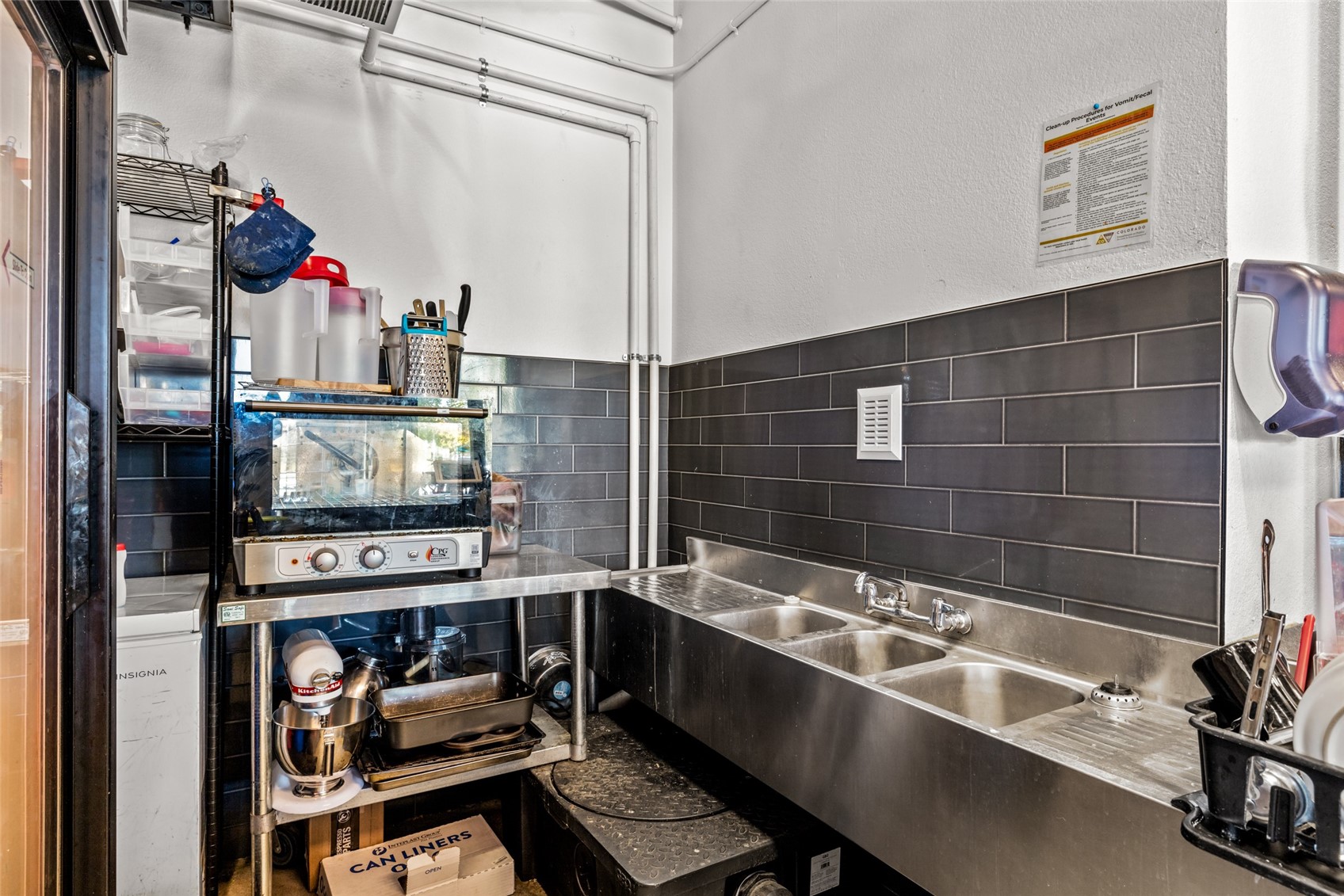 1901 Curve Plaza Ste. 4