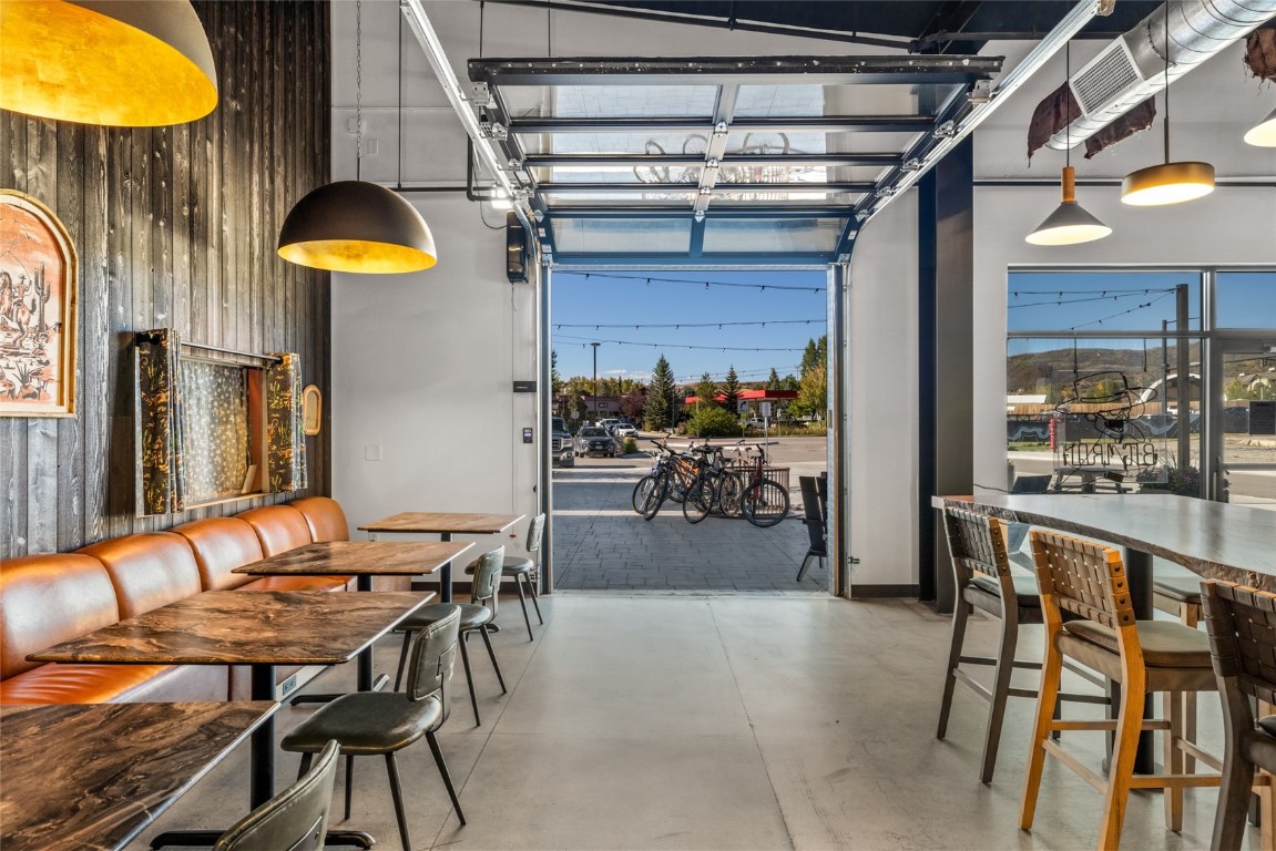 1901 Curve Plaza Ste. 4