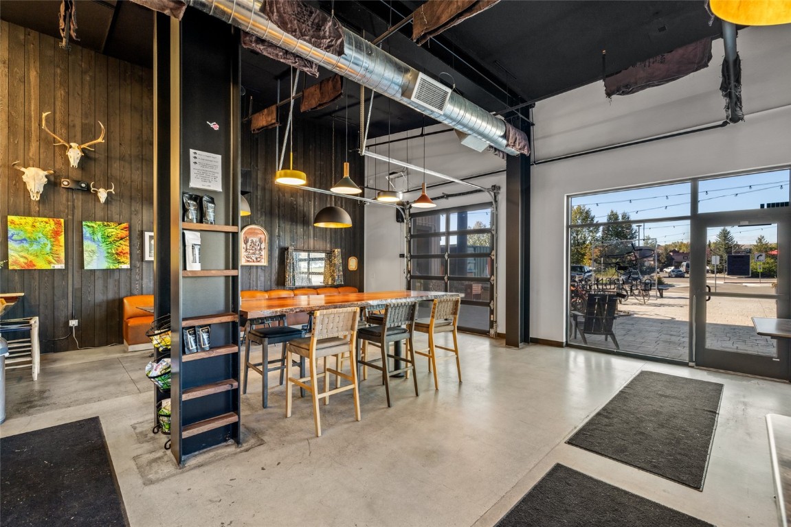 1901 Curve Plaza Ste. 4