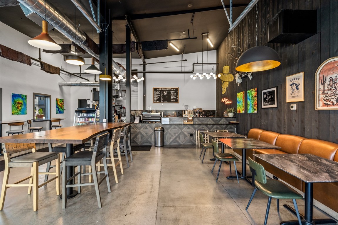 1901 Curve Plaza Ste. 4