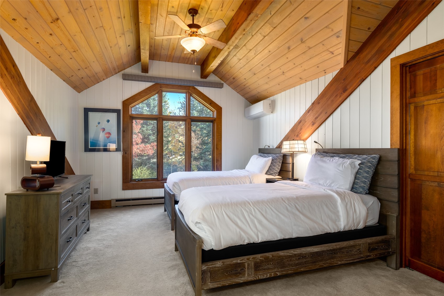 2440 Ski Trail LANE B