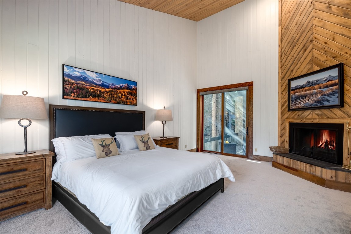 2440 Ski Trail LANE B