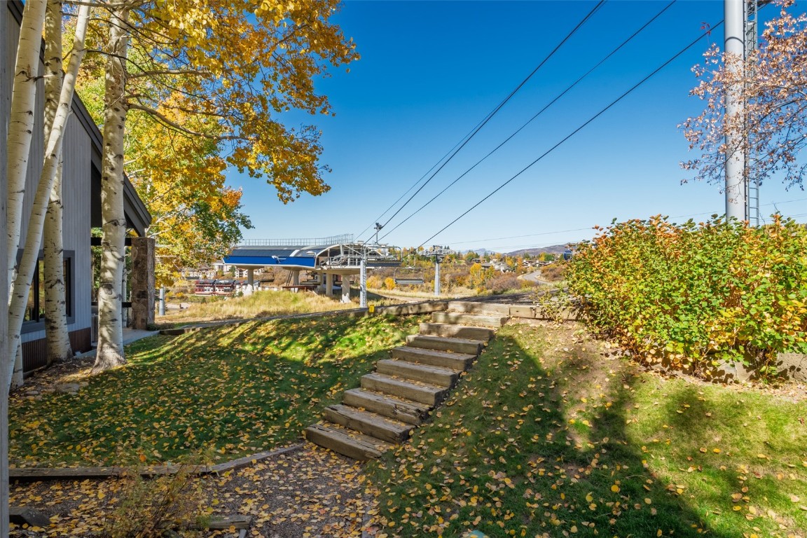 2440 Ski Trail LANE B