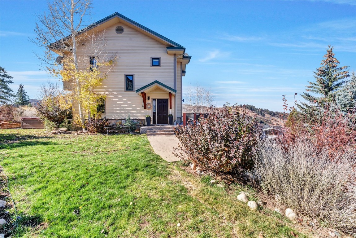 315 Little Moon TRAIL