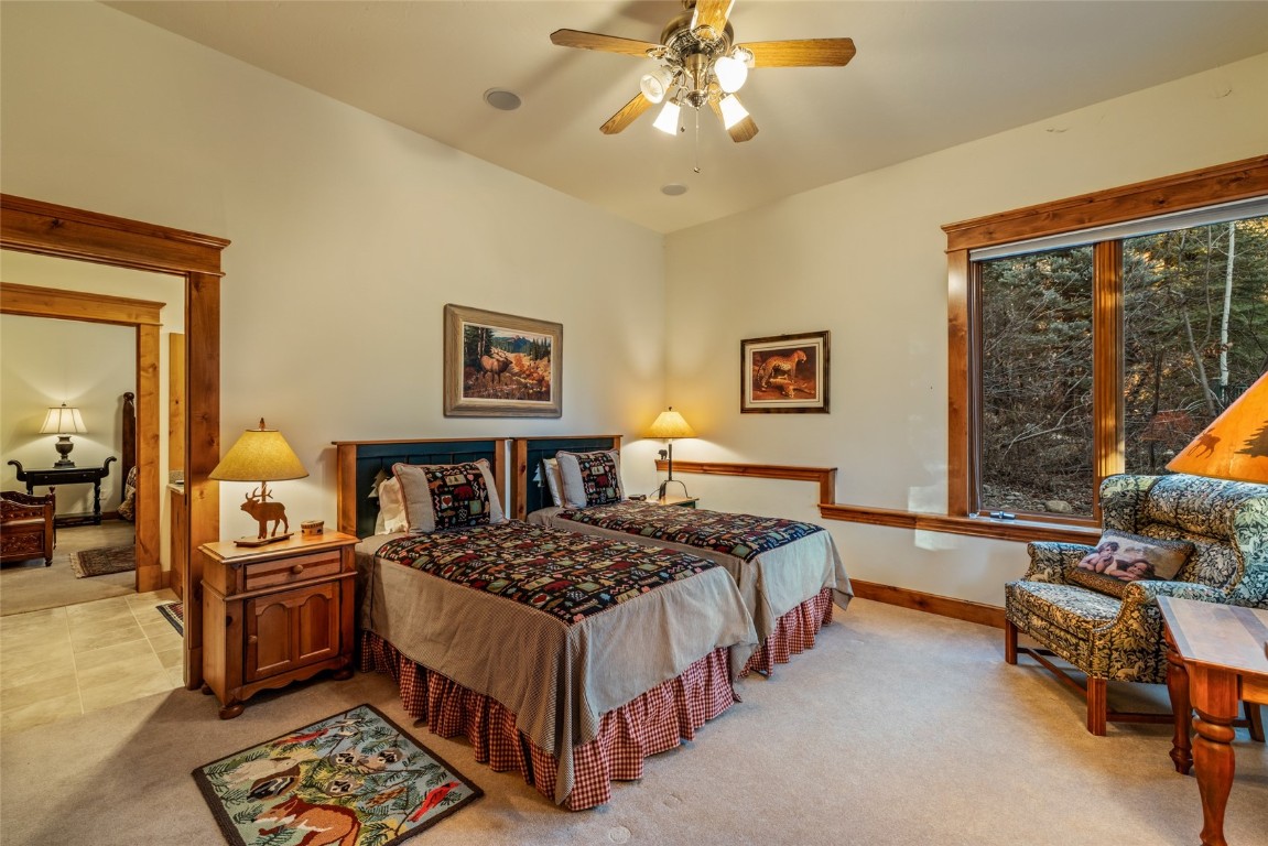 665 Meadowbrook CIRCLE