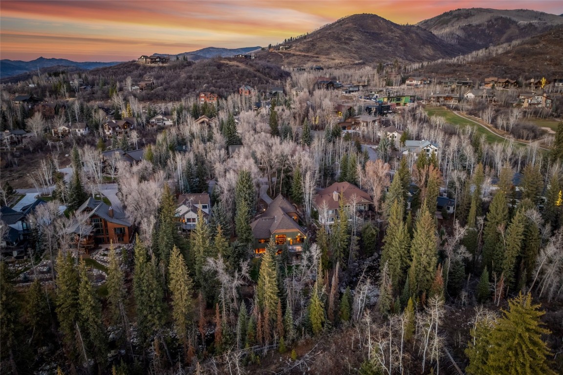 665 Meadowbrook CIRCLE