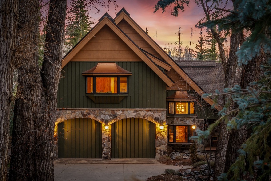 665 Meadowbrook CIRCLE