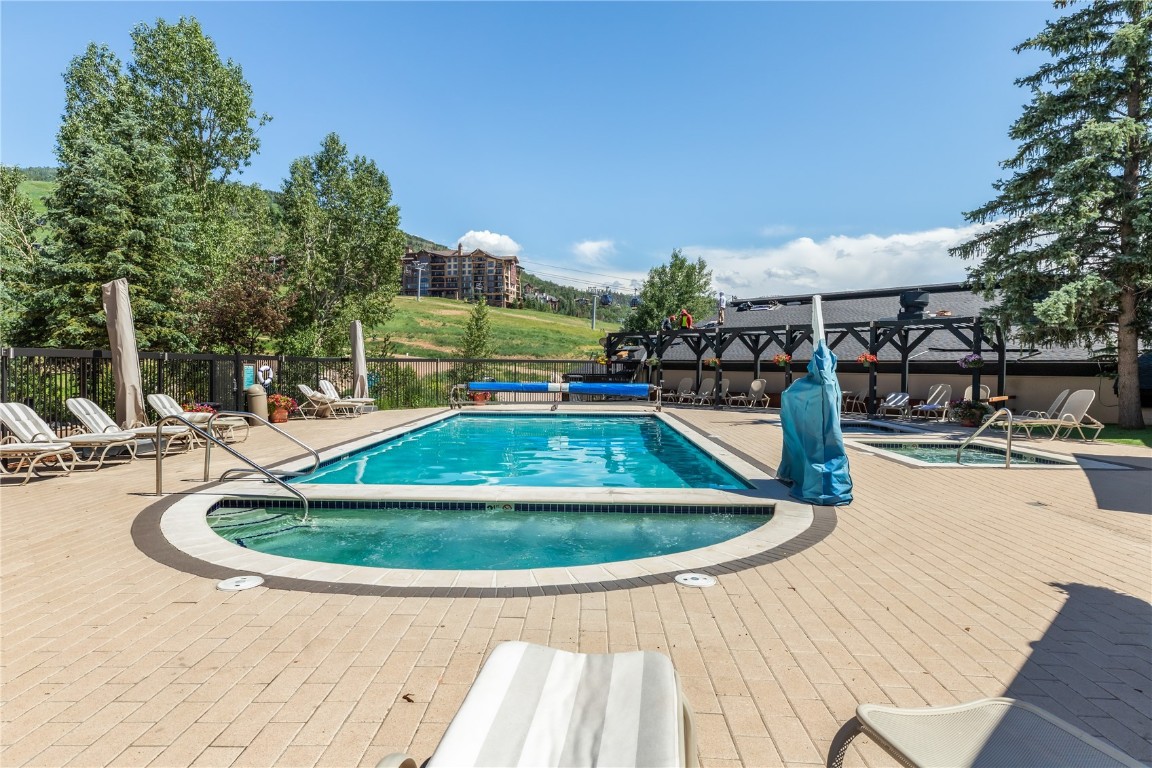 1875 Ski Time Square DRIVE 213