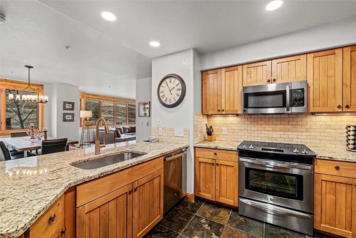 1875 Ski Time Square DRIVE 213