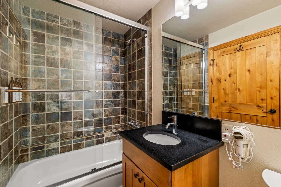 1875 Ski Time Square DRIVE 213