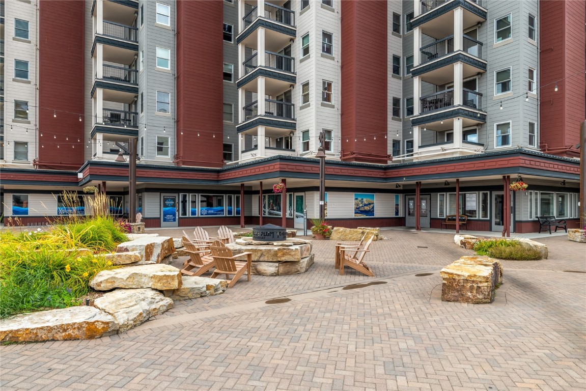 1875 Ski Time Square DRIVE 213