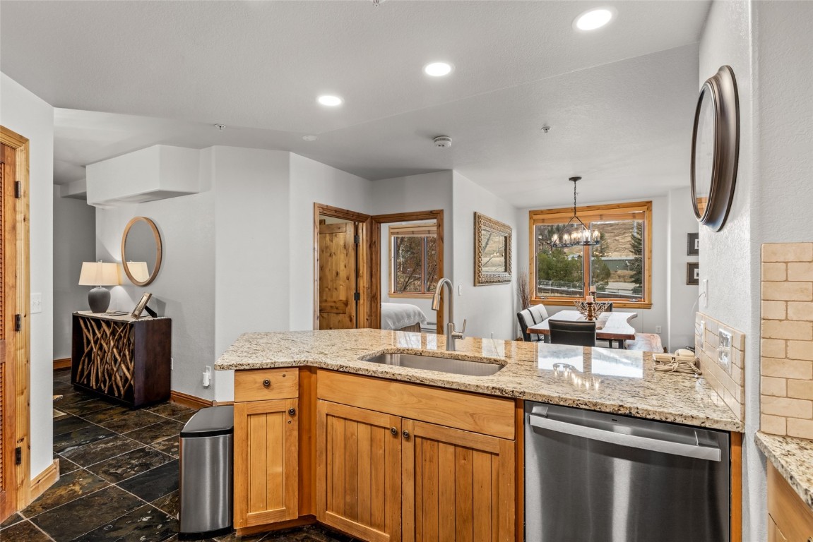 1875 Ski Time Square DRIVE 213