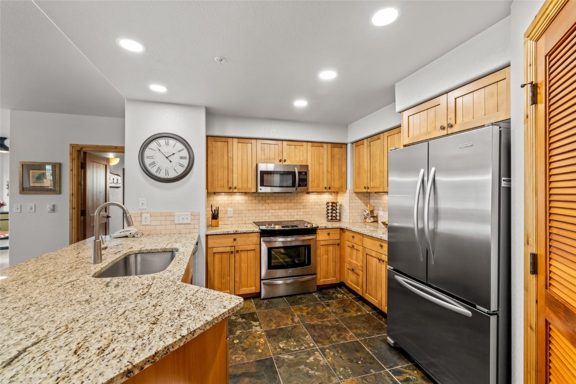 1875 Ski Time Square DRIVE 213