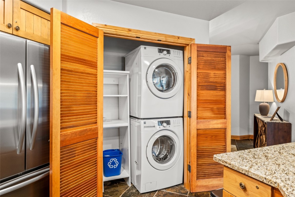 1875 Ski Time Square DRIVE 213