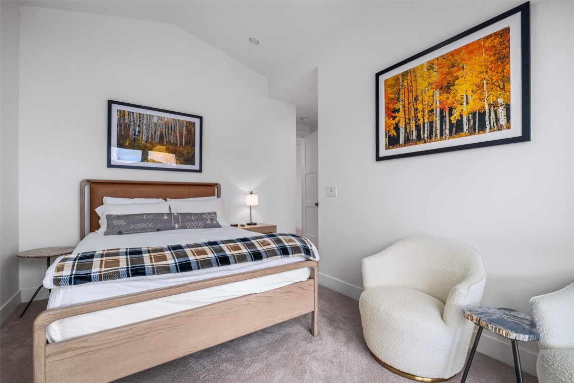 2404 Cattle Kate CIRCLE 21