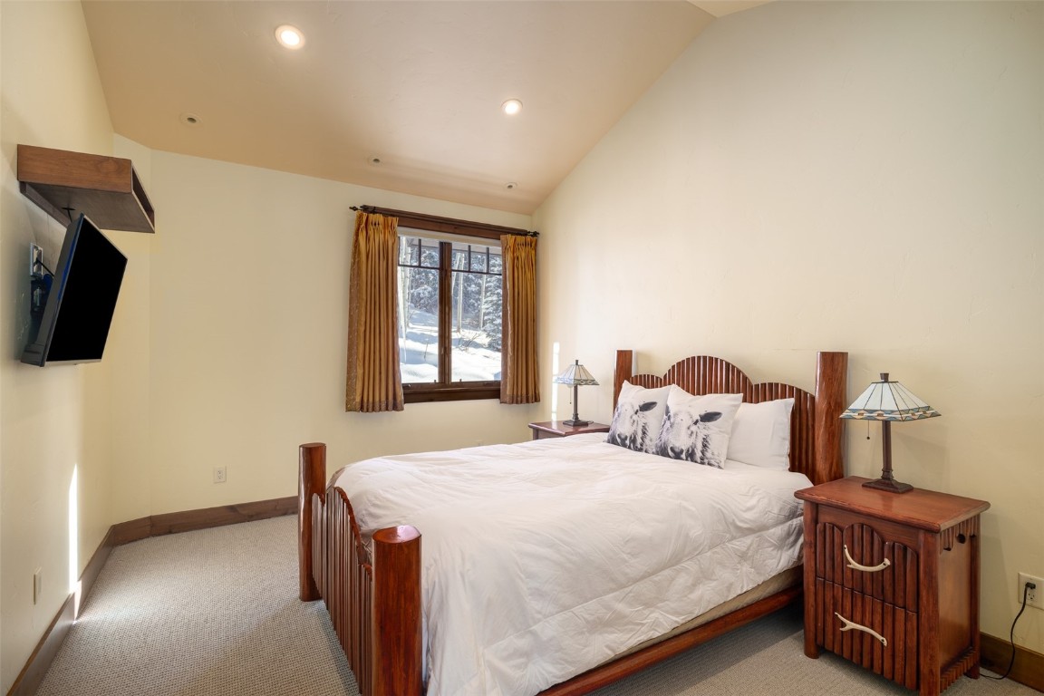 33750 Sky Valley DRIVE