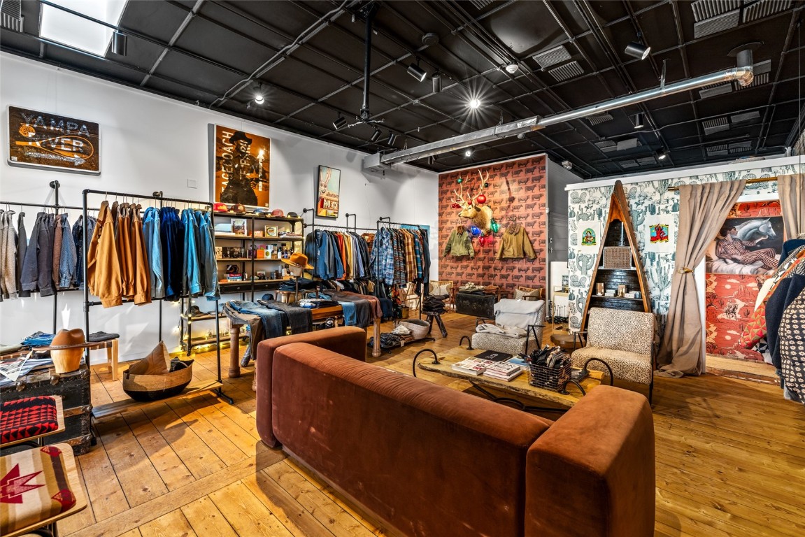 907 Lincoln AVENUE 5