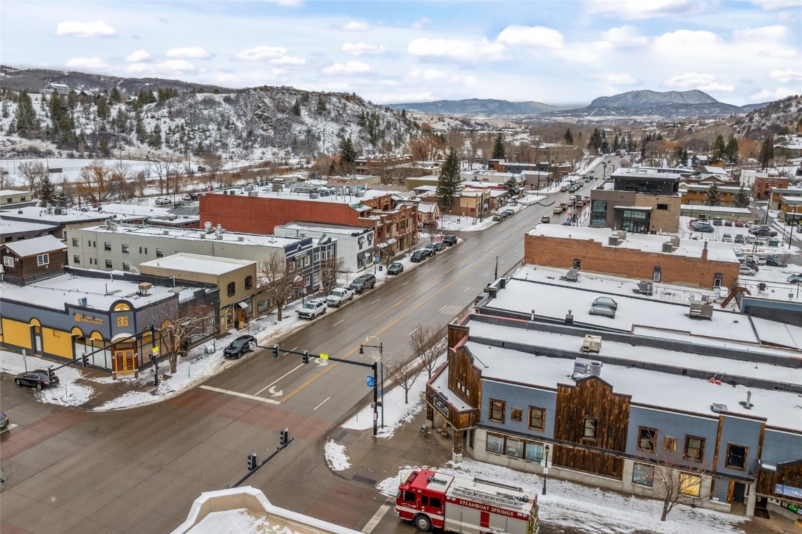 907 Lincoln AVENUE 5