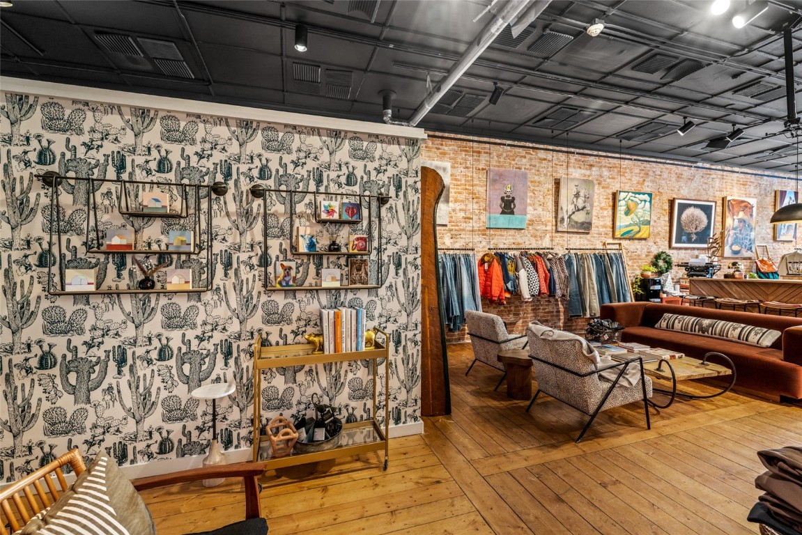 907 Lincoln AVENUE 5