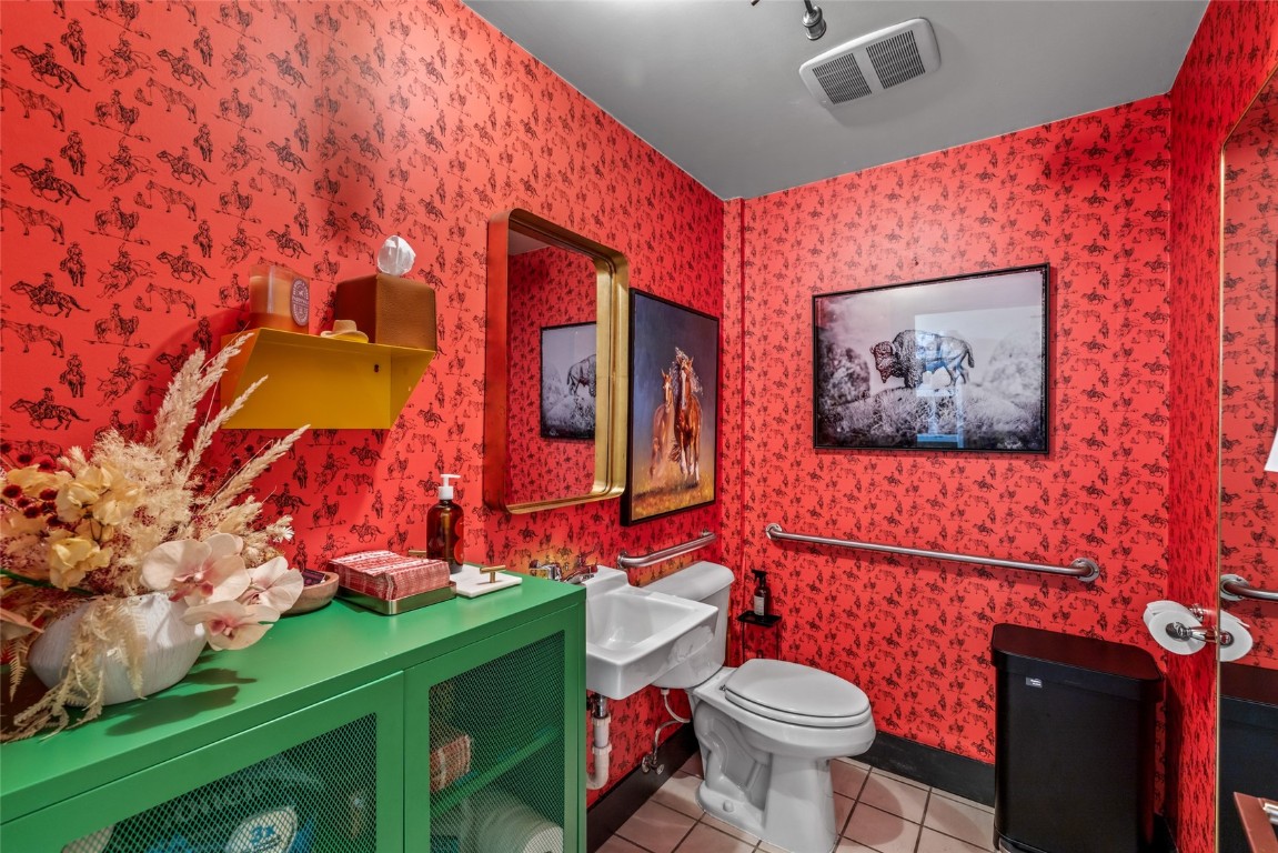 907 Lincoln AVENUE 5