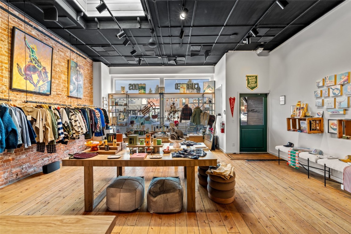 907 Lincoln AVENUE 5