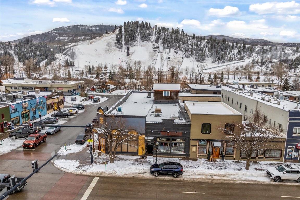 907 Lincoln AVENUE 5