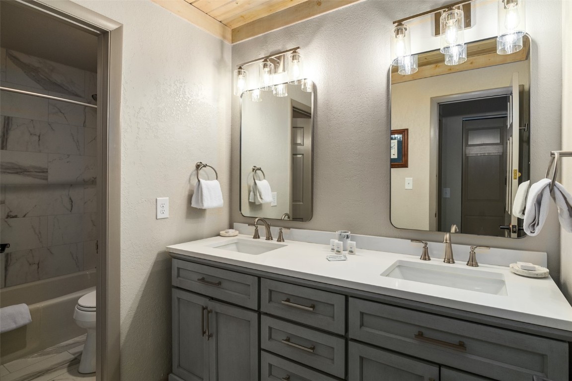 2315 Ski Trail LANE 4