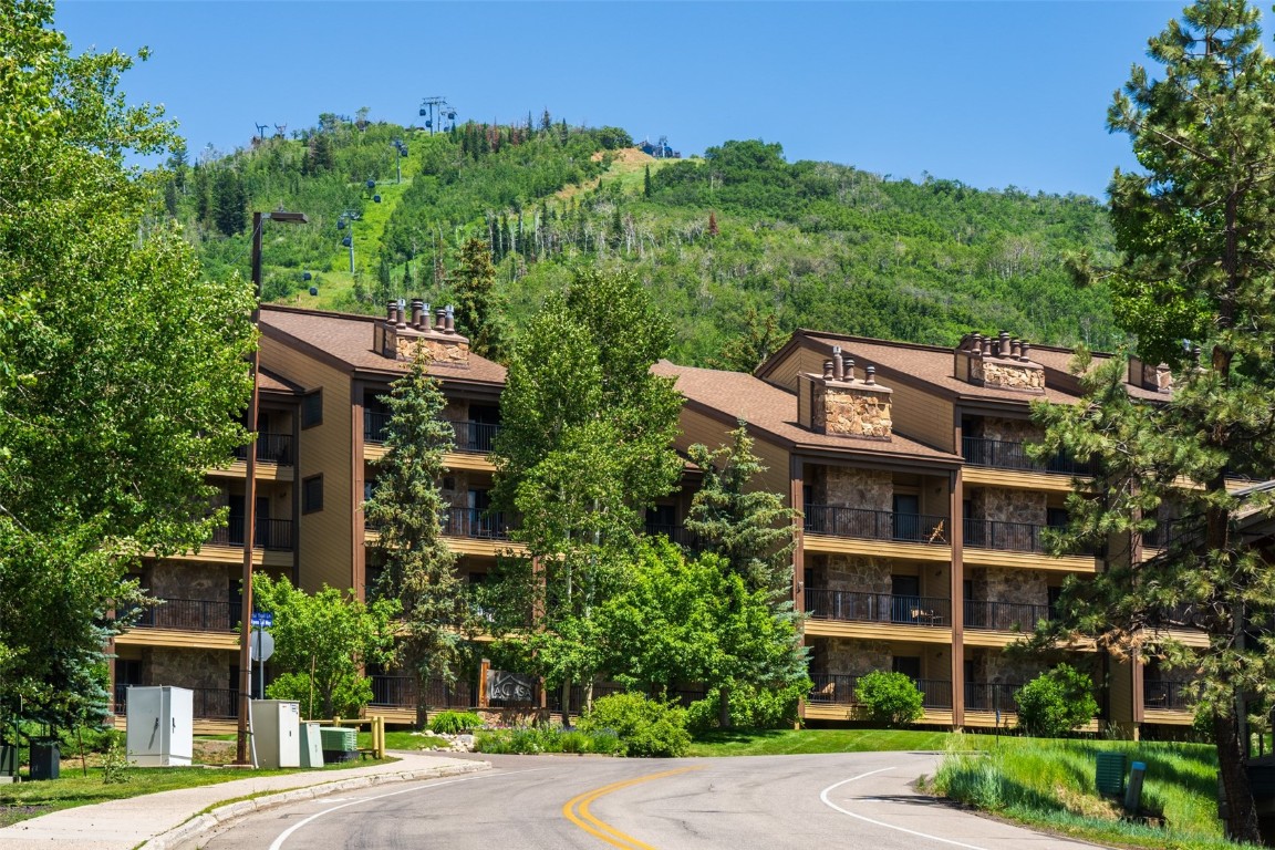 2315 Ski Trail LANE 4