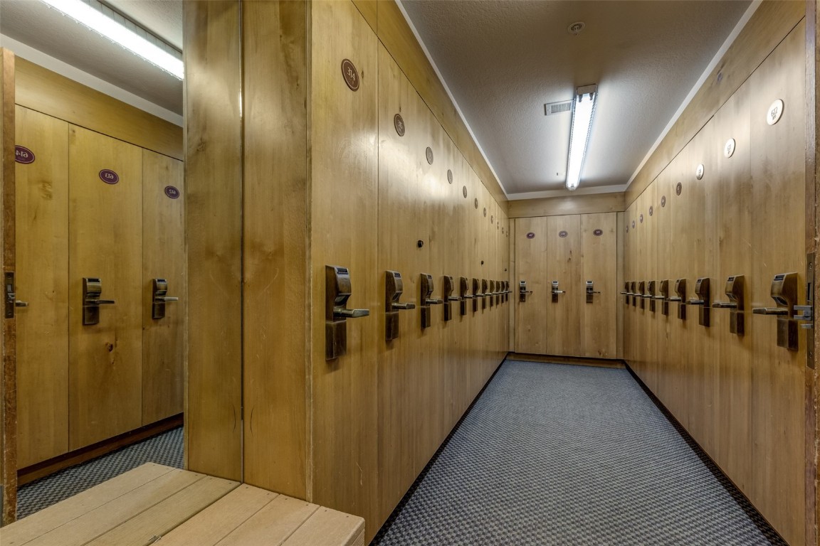 1875 Ski Time Square DRIVE 411