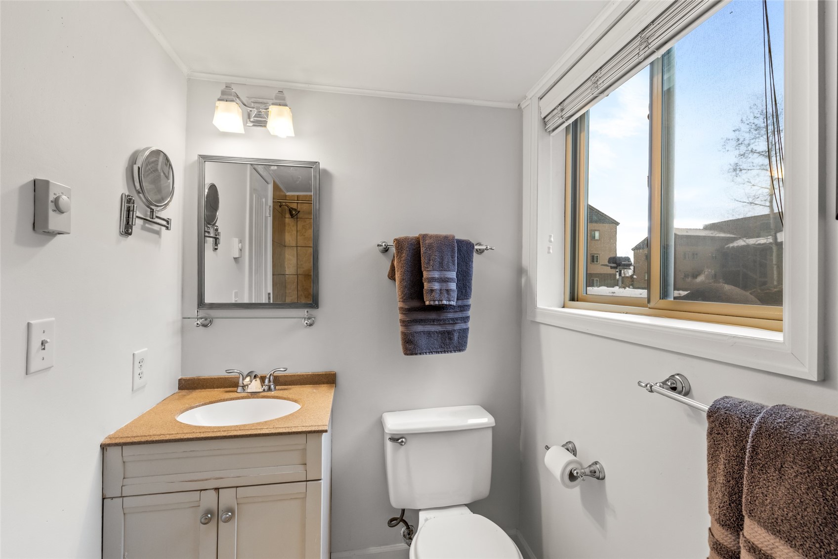 1565 Shadow Run Frontage B103