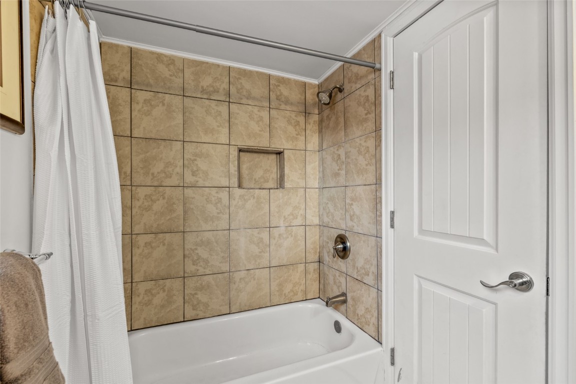 1565 Shadow Run Frontage B103