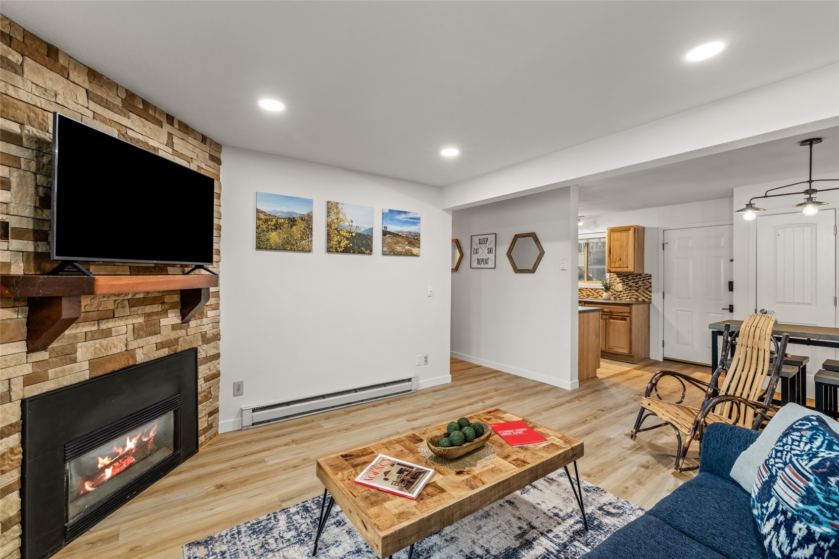 1565 Shadow Run Frontage B103